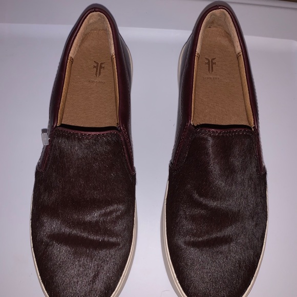 Frye flats - Picture 1 of 5